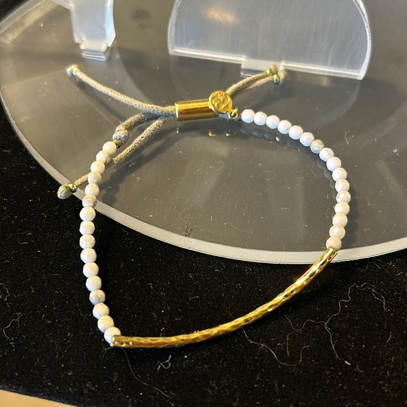 Gorgana Bracelet - Picture 2 of 3